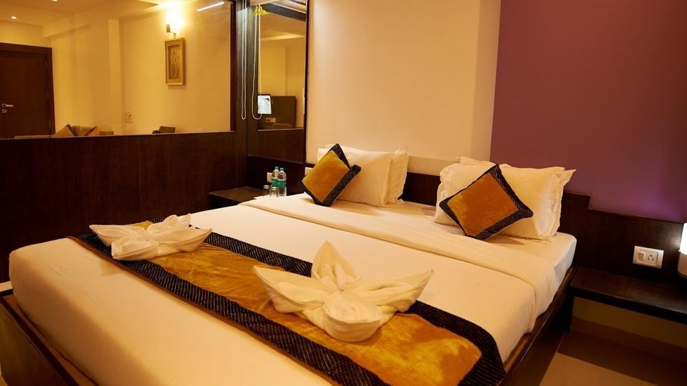Hotel Golden View Shirdi Eksteriør billede