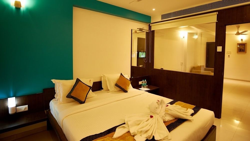 Hotel Golden View Shirdi Eksteriør billede