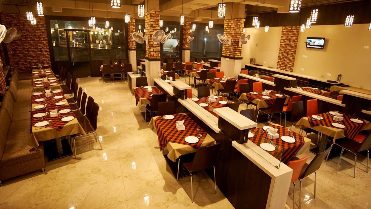Hotel Golden View Shirdi Eksteriør billede