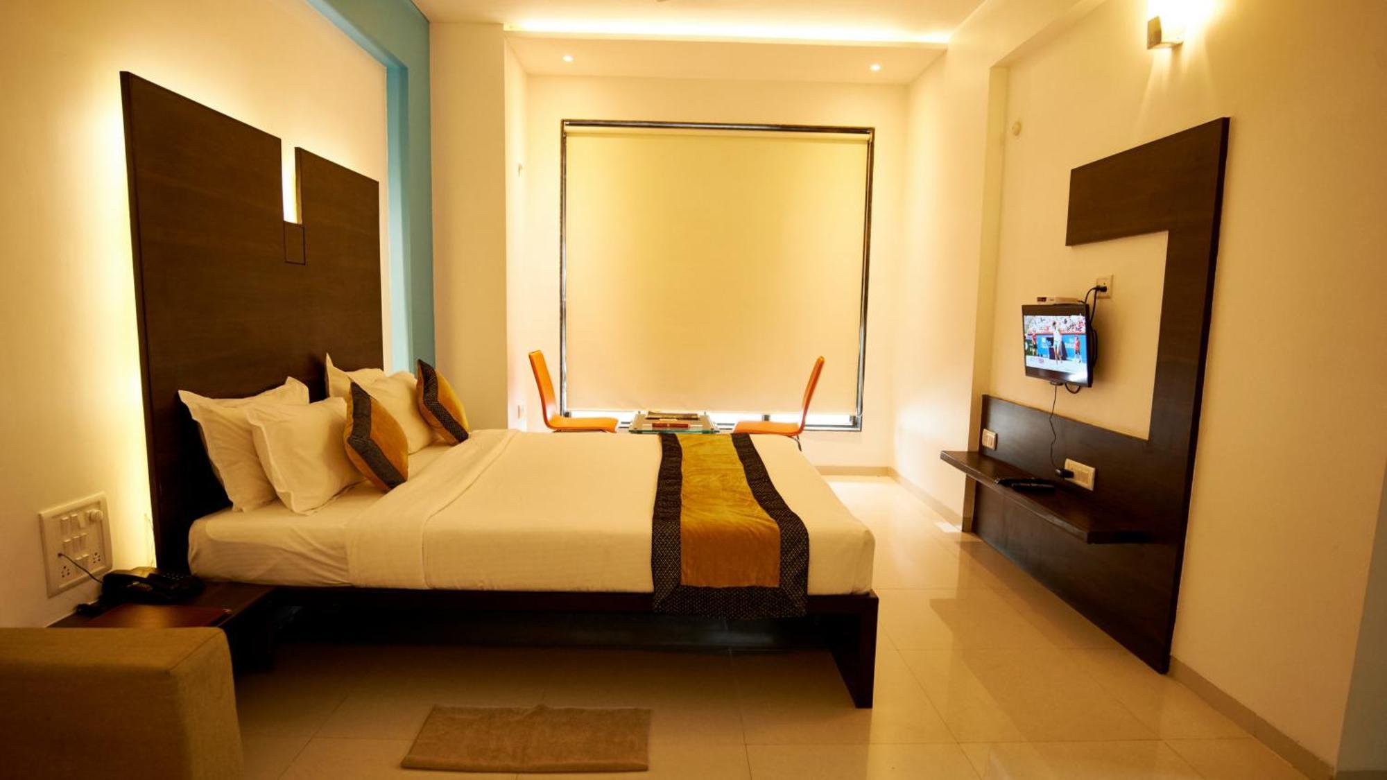 Hotel Golden View Shirdi Eksteriør billede
