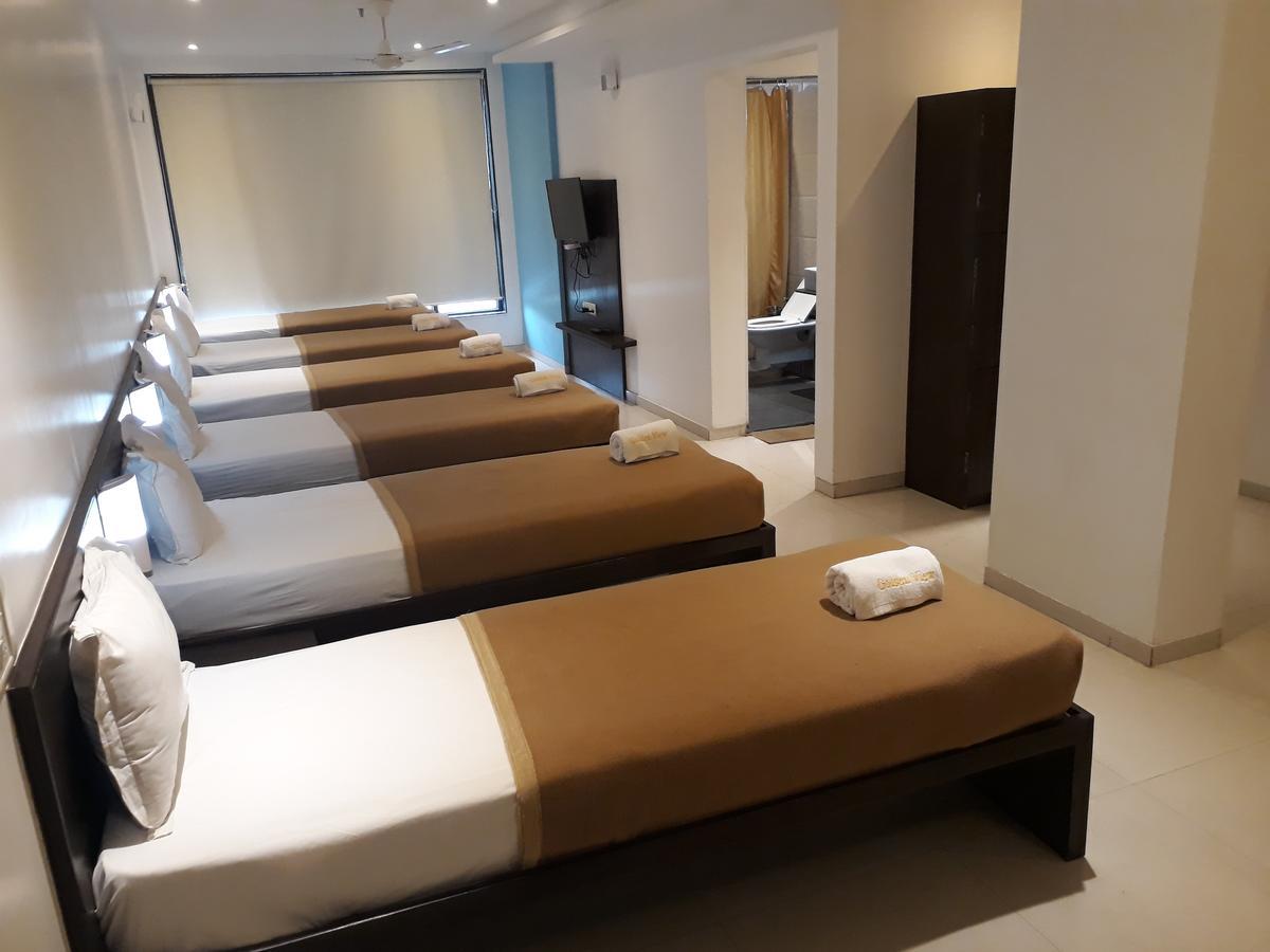 Hotel Golden View Shirdi Eksteriør billede