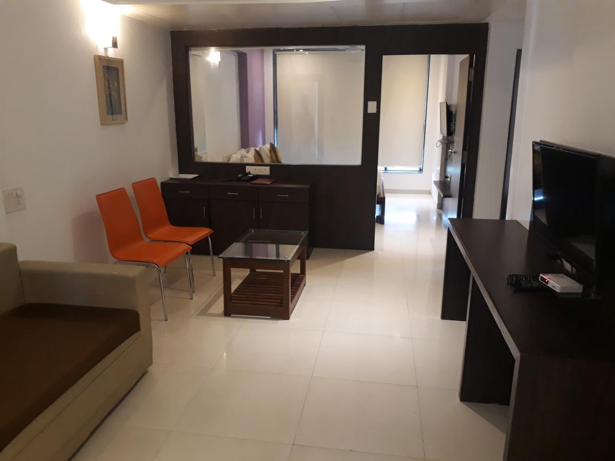 Hotel Golden View Shirdi Eksteriør billede
