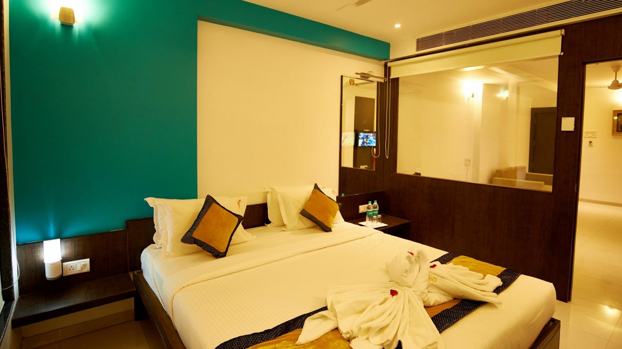Hotel Golden View Shirdi Eksteriør billede